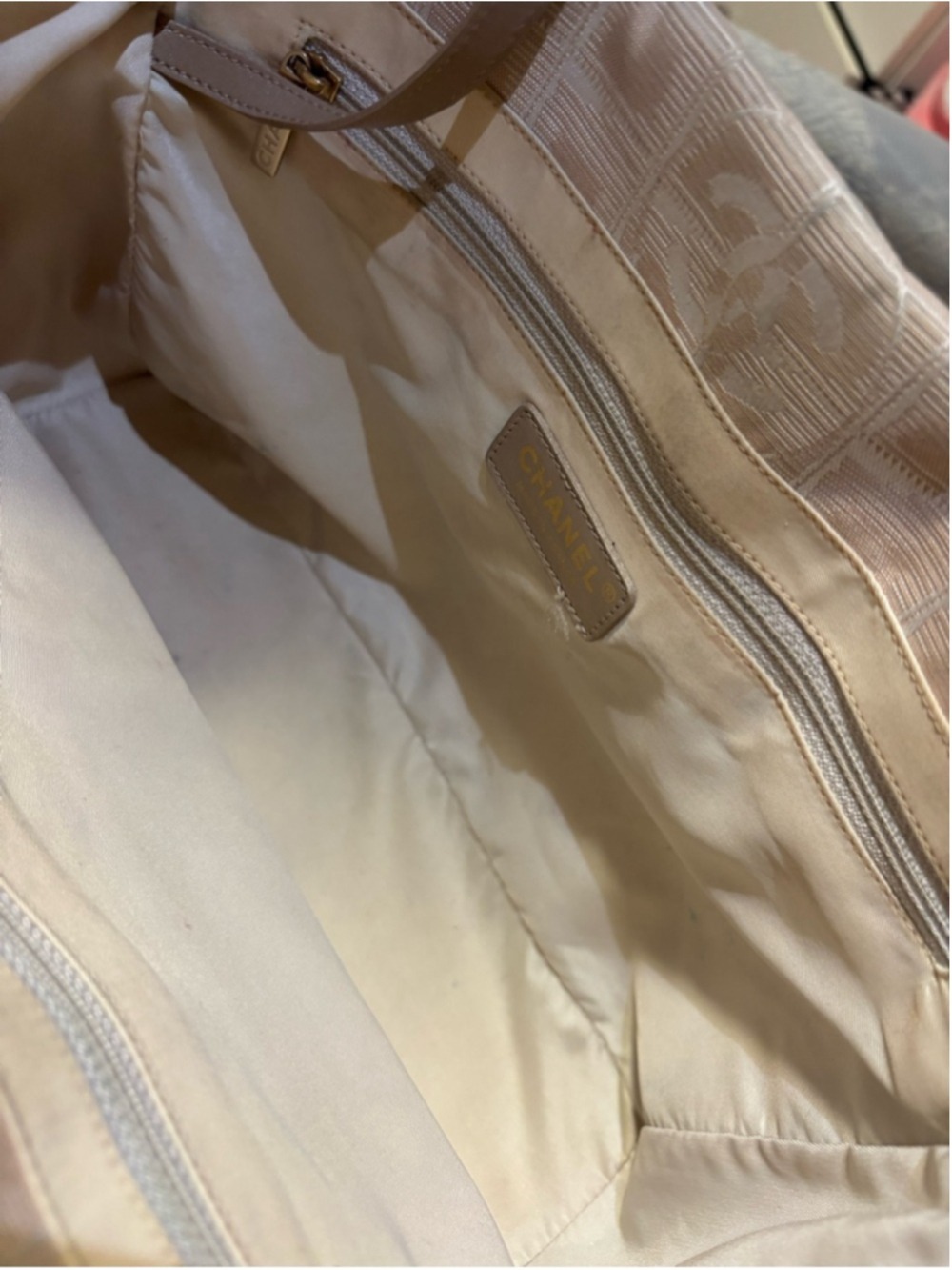 CHANEL Vintage Beige/Taupe Monogrammed Tote Bag - Picture 5 of 11